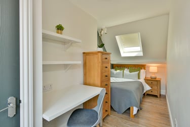 6 bed house, Wrentham Estate, Old Tiverton Road, Mount Pleasant, Exeter, EX46ND - Image 5