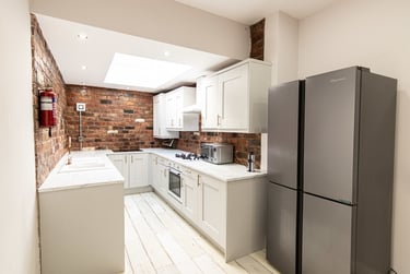 7 bed house, 12 Manton Road, Kensington, Liverpool, L66BL - Image 5