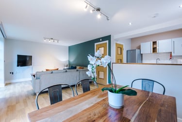 6 bed flat, Jesmond Road, Jesmond Vale, Newcastle, NE21JY - Image 2