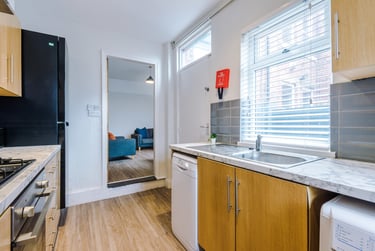 6 bed house, Deuchar Street, Jesmond Vale, Newcastle, NE21JX - Image 5
