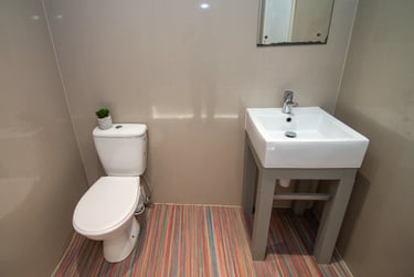 5 bed house, Queen Anne Street, Shelton, Stoke, ST42EQ - Image 9