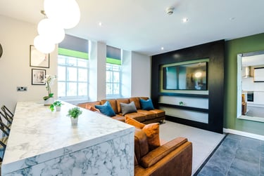 8 bed flat, Jesmond View, Sandyford, Newcastle, NE24DF - Image 1