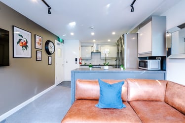 5 bed flat, Jesmond View, Sandyford, Newcastle, NE24DF - Image 1