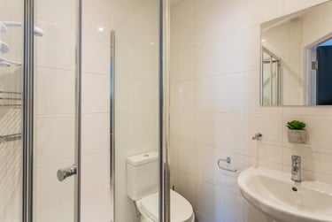 8 bed flat, St Hilds Lane, Claypath, Durham, DH11QL - Image 8