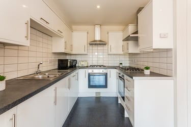 8 bed flat, St Hilds Lane, Claypath, Durham, DH11QL - Image 7