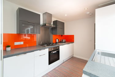 5 bed house, Queen Anne Street, Shelton, Stoke, ST42EQ - Image 3