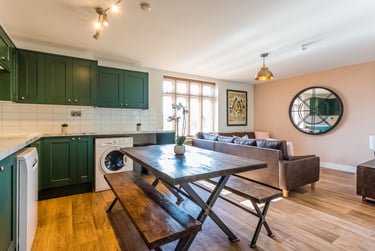 8 bed flat, St Hilds Lane, Claypath, Durham, DH11QL - Image 1