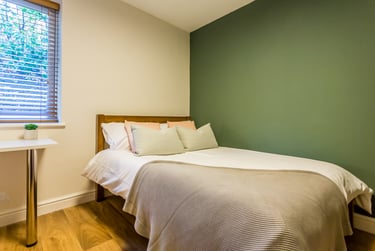 8 bed flat, St Hilds Lane, Claypath, Durham, DH11QL - Image 9