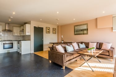 8 bed flat, St Hilds Lane, Claypath, Durham, DH11QL - Image 2