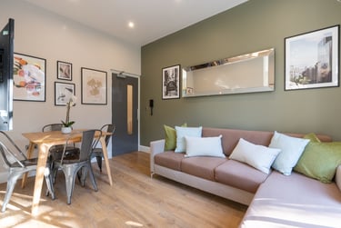 4 bed flat, Jesmond View, Sandyford, Newcastle, NE24DF - Image 1