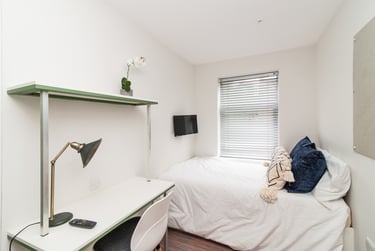 4 bed house, Cauldon Road, Shelton, Stoke, ST42ED - Image 14