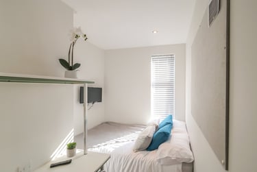 5 bed house, Beresford Street, Shelton, Stoke, ST42EX - Image 8