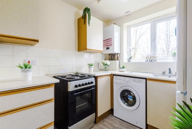 2 bed house, Lloyd Mansions, Charlestown, Salford, M66HA - Image 9
