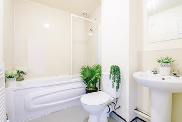 2 bed house, Lloyd Mansions, Charlestown, Salford, M66HA - Image 6