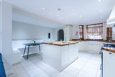 6 bed house, Kensington Terrace, Hyde Park, Leeds, LS61BE - Image 4