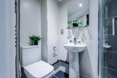 1 bed studio, Flat 3, 160 Upper New Walk, Highfields, Leicester, LE17QA - Image 10