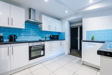 6 bed house, 27 Norwood Terrace, Hyde Park, Leeds, LS61EA - Image 6