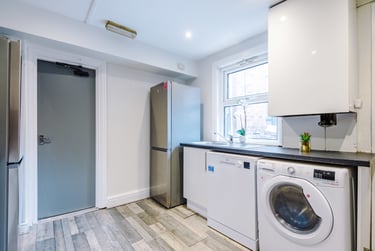 7 bed house, 23 Norwood Terrace, Hyde Park, Leeds, LS61EA - Image 15