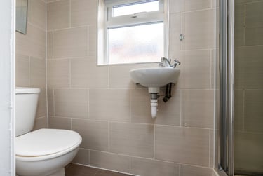 7 bed house, 9 Manor Drive, Hyde Park, Leeds, LS61DE - Image 11