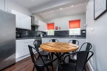 6 bed house, 2 Lombard Grove, Fallowfield, Manchester, M146AN - Image 3