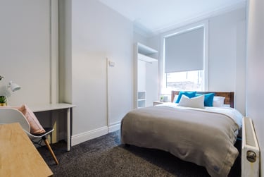 7 bed house, 23 Norwood Terrace, Hyde Park, Leeds, LS61EA - Image 2