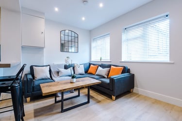 6 bed house, 10 Holcombe Road, Fallowfield, Manchester, M146QX - Image 2