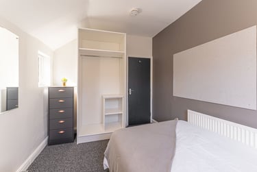 6 bed house, 76 Rothesay Avenue, Radford, Nottingham, NG71PW - Image 9