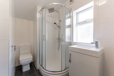 6 bed house, 8 Kimbolton Avenue, Radford, Nottingham, NG71PT - Image 9