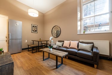 5 bed house, Flat U Bishop Blackall School, St James, Exeter, EX46BP - Image 2