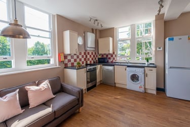 4 bed house, Flat M Bishop Blackall School, St James, Exeter, EX46BP - Image 2