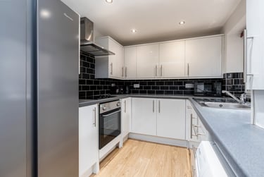 6 bed house, 10 Kimbolton Avenue, Radford, Nottingham, NG71PT - Image 4