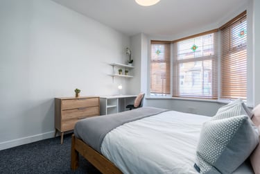 5 bed house, 104 Rothesay Avenue, Radford, Nottingham, NG71PW - Image 2
