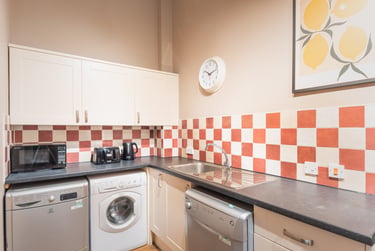 4 bed house, Flat V Bishop Blackall School, St James, Exeter, EX46BP - Image 3