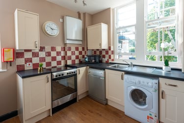 4 bed house, Flat M Bishop Blackall School, St James, Exeter, EX46BP - Image 3