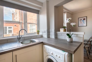 6 bed house, 23 Kimbolton Avenue, Radford, Nottingham, NG71PS - Image 3
