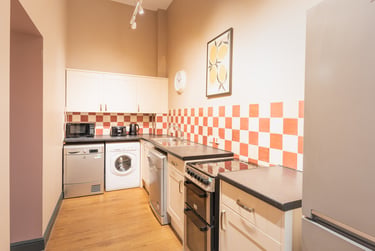 4 bed house, Flat V Bishop Blackall School, St James, Exeter, EX46BP - Image 2