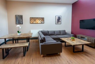 5 bed house, Flat Q Bishop Blackall School, St James, Exeter, EX46BP - Image 1
