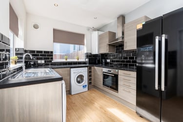 5 bed house, 133 Radford Boulevard, Radford, Nottingham, NG73BS - Image 2