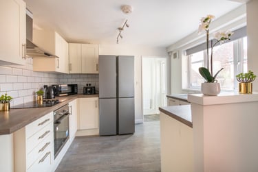 6 bed house, 23 Kimbolton Avenue, Radford, Nottingham, NG71PS - Image 2