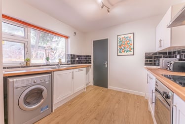 6 bed house, 8 Kimbolton Avenue, Radford, Nottingham, NG71PT - Image 5
