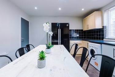 6 bed house, 64 Richmond Mount, Hyde Park, Leeds, LS61DF - Image 15