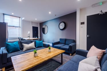 7 bed house, 9 Manor Drive, Hyde Park, Leeds, LS61DE - Image 12