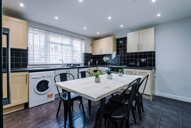 6 bed house, 64 Richmond Mount, Hyde Park, Leeds, LS61DF - Image 13