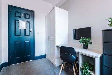 4 bed house, Flat 17, Shoe &amp; Boot Factory, Highfields, Leicester, LE27AE - Image 12
