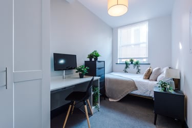 4 bed house, Flat 17, Shoe &amp; Boot Factory, Highfields, Leicester, LE27AE - Image 9