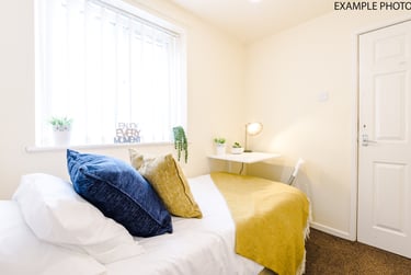 2 bed house, Joshua Grange, Charlestown, Salford, M66HF - Image 3
