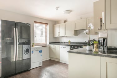 6 bed flat, Rob Roy Avenue, Lenton, Nottingham, NG72ER - Image 3