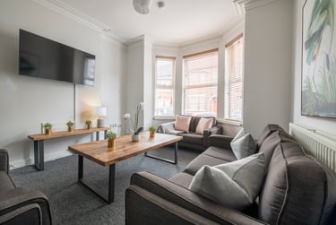 6 bed house, 23 Kimbolton Avenue, Radford, Nottingham, NG71PS - Image 1