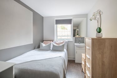 5 bed flat, Rob Roy Avenue, Lenton, Nottingham, NG72ER - Image 8