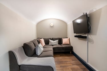 5 bed house, Flat 23, Shoe &amp; Boot Factory, Highfields, Leicester, LE27AE - Image 12